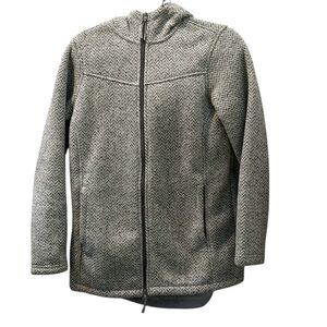 Sherpa lined jacked with hood and pockets